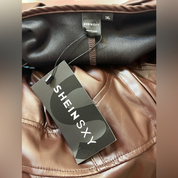 SHEINSXY brand jacket. Size 1XL. NWT. - Picture 4 of 4